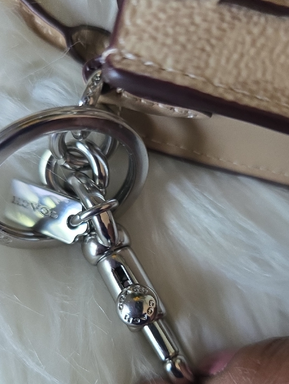 🍍Coach Beige Mini Tote Keychain Bag Charm NWT - Picture 9 of 10